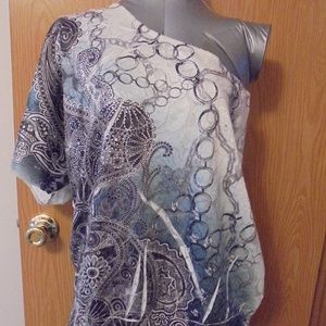 🐟Off the Shoulder Shirt Like NEW